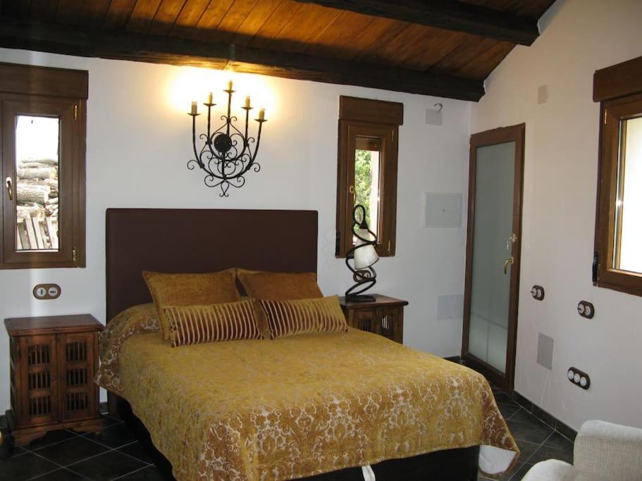 Casa De Cucu Navaluenga Villa Ávila Екстериор снимка