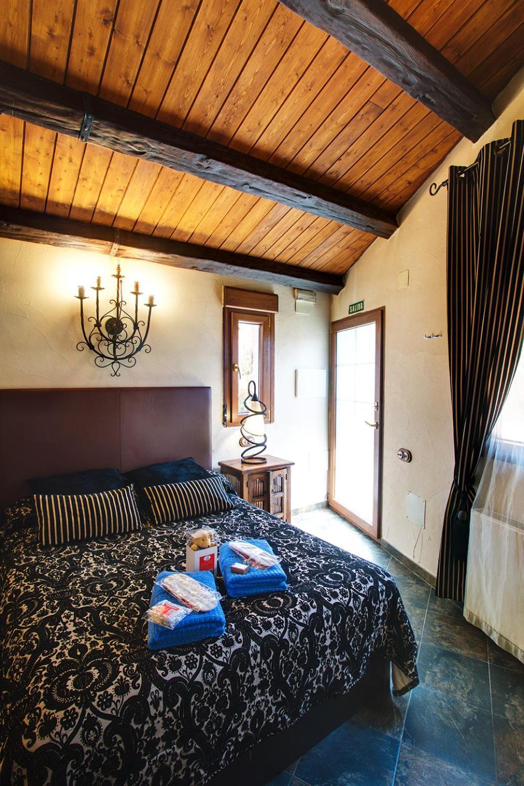 Casa De Cucu Navaluenga Villa Ávila Екстериор снимка